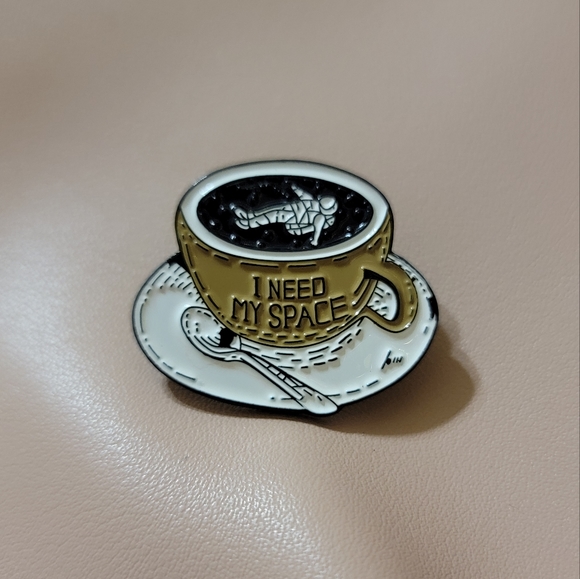 Astronaut "I Need My Space" Coffee Tea Cup Enamel Pin - Picture 3 of 5